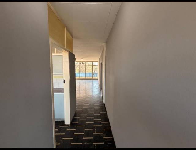 2 BEDROOM APARTMENT FOR SALE IN ARCON PARK